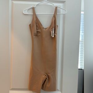 SKIMS Toast Seamless Sculpting Bodysuit